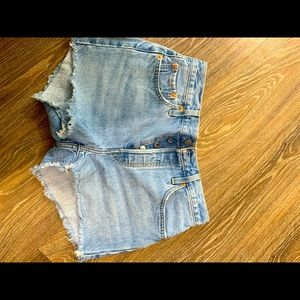Brand new high rise Levi shorts